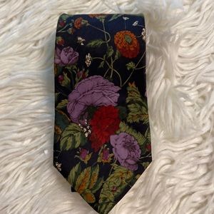 BUGATTI Man Tie 100% Italian silk made in USA